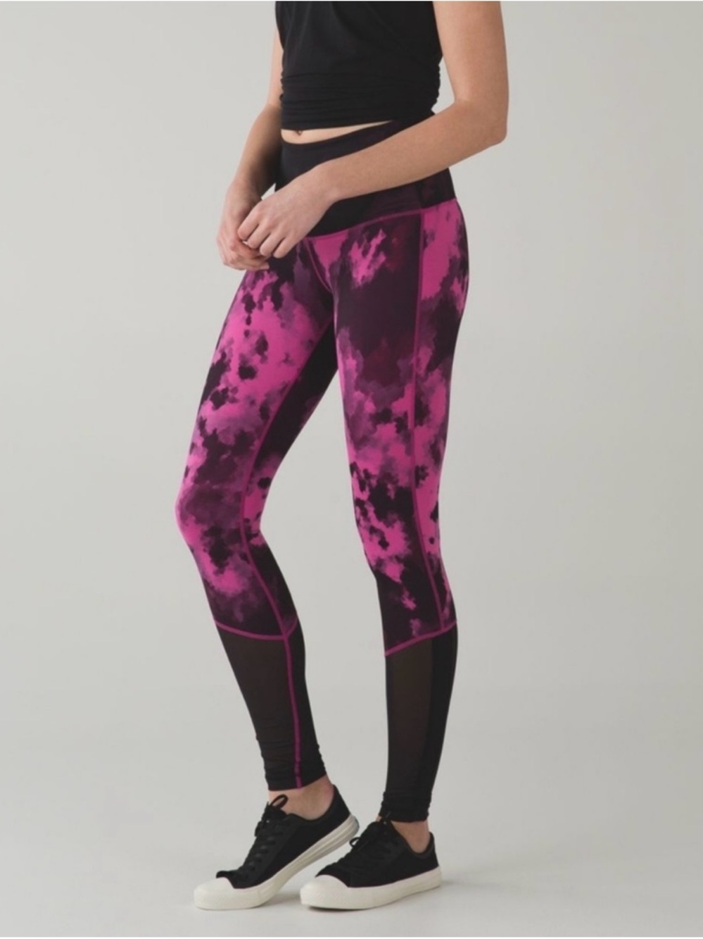 Lululemon Sweaty Endeavor✨Blooming Pixie✨Raspberry/Black Leggings Sz 4 MSRP $128 - Picture 4 of 10